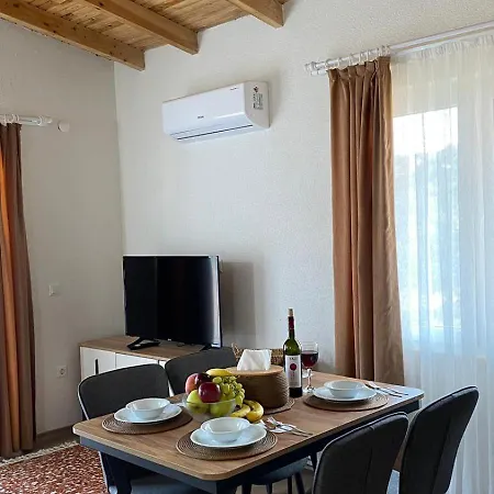 Galaba Ezel Apartman *